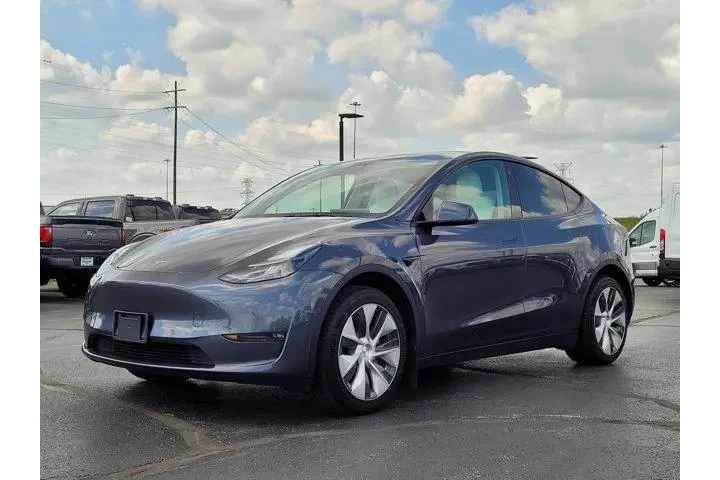 $29295 : Tesla Model Y 2022 AWD Long image 7