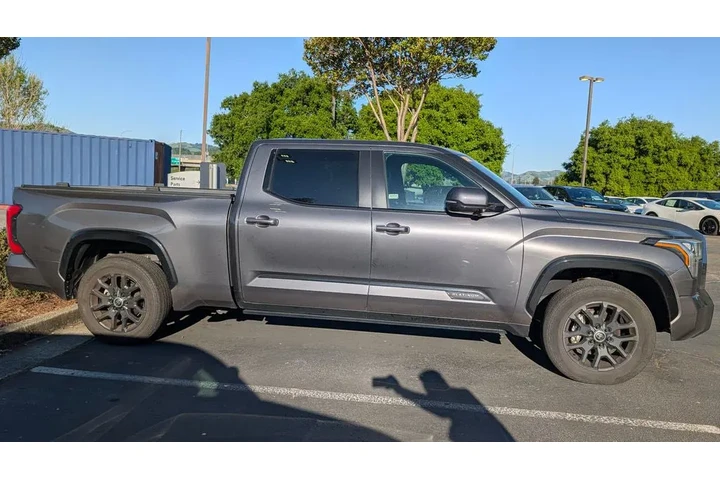 $56990 : 2024 Tundra Platinum image 2