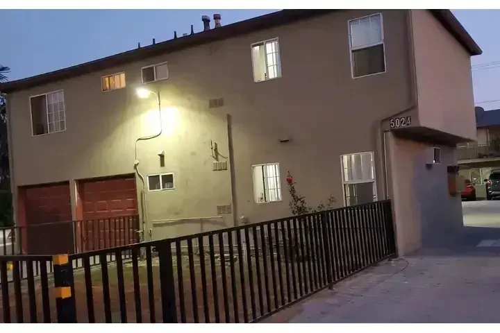 $1795 : MAYWOOD  FRENTE AL PARQUE image 7