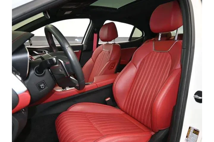 $34972 : Genesis G70 2023 3.3T Standa image 10