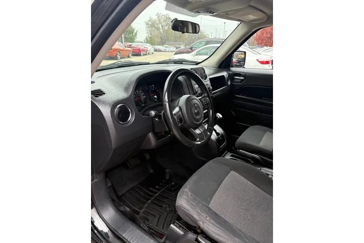 $4950 : 2011 Patriot Sport image 7