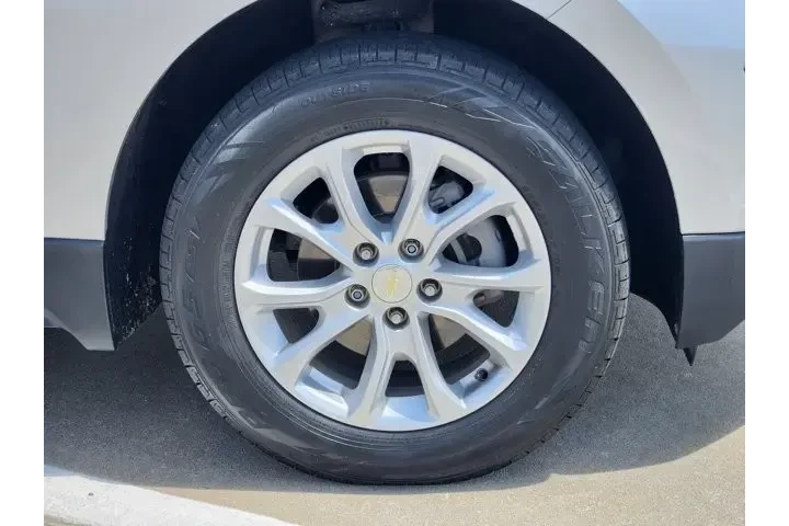 $15850 : Chevrolet Equinox 2021 4x4 L image 10