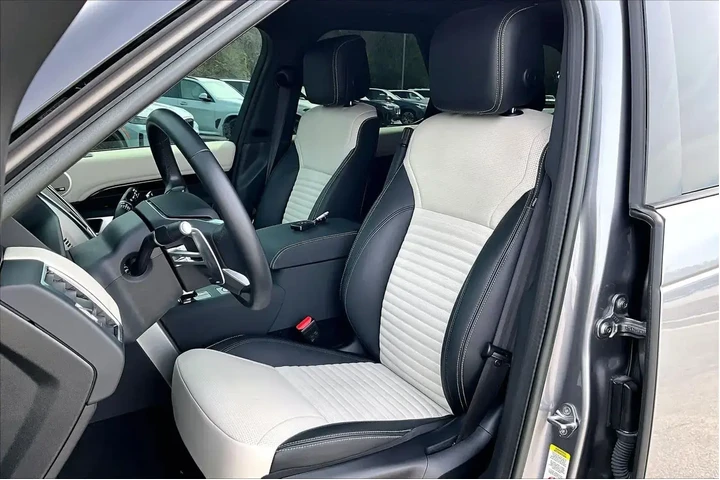 $39998 : Land Rover Discovery 2023 AW image 7