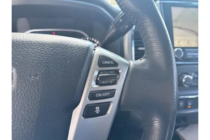 Nissan Titan 2021 4x2 SV 4dr image 9