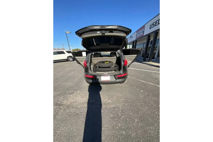 2012 Sportage image 10