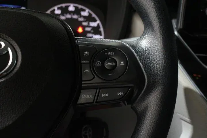 $25698 : Toyota Corolla Cross 2023 AW image 10