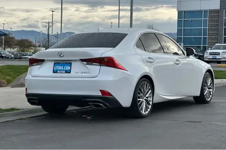 $25995 : Lexus IS 300 2018 AWD 4dr Se image 2