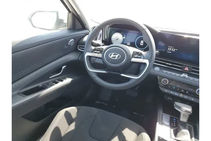 $20559 : Hyundai ELANTRA 2025 SEL Con image 8