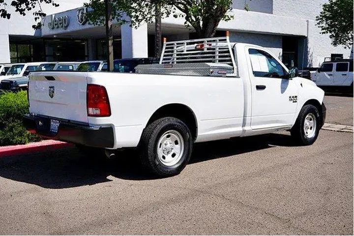 $17998 : Ram 1500 Classic 2022 4x2 Tr image 8