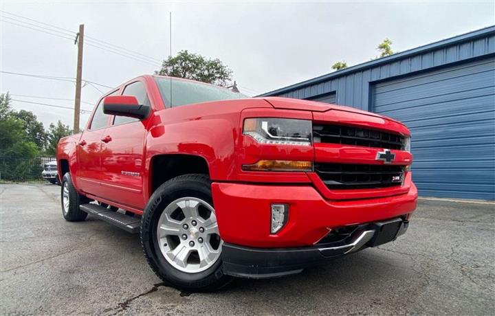 $31488 : 2017 Silverado 1500 LT Z71, C image 1