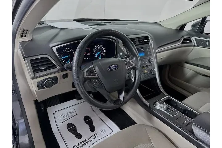 $13977 : Ford Fusion 2018 SE 4dr Seda image 9