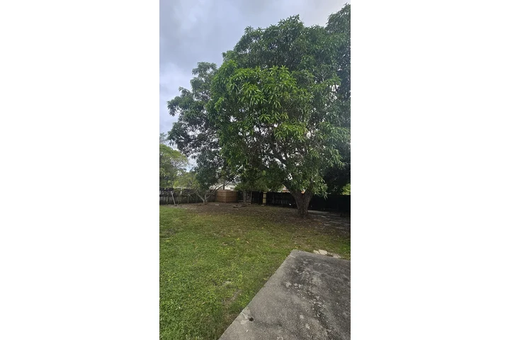 $1700 : North Miami 4 Bed & 2 Bath image 5