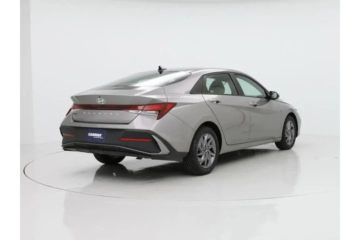 $20998 : Hyundai ELANTRA 2024 SEL 4dr image 8