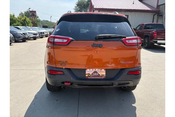 $8950 : 2015 Cherokee Trailhawk image 6