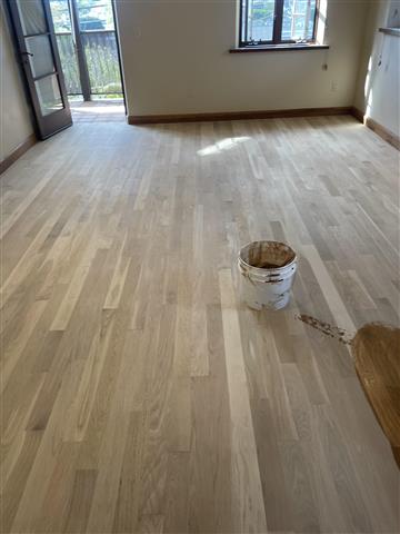 Hardwood floor image 8