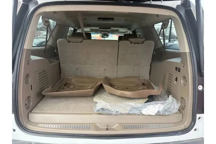 $18995 : 2016 SUBURBAN image 3