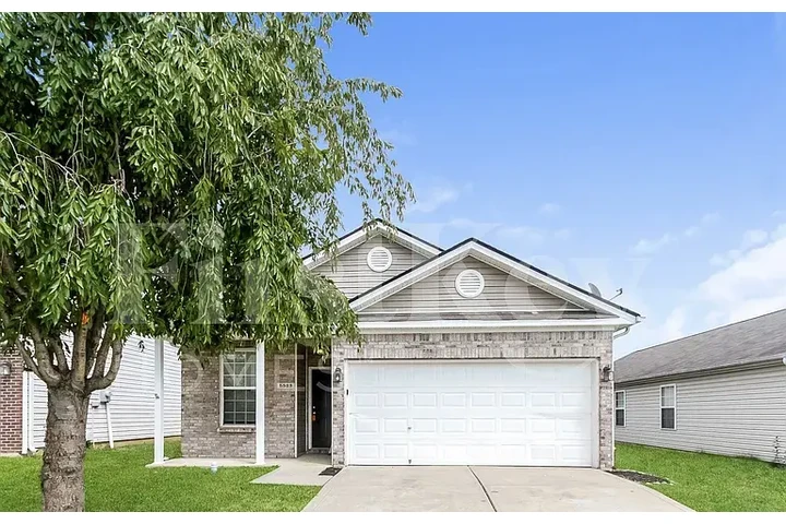 $1250 : HOUSE RENT IN INDIANAPOLIS image 9