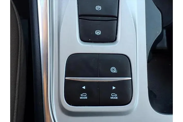 $29988 : Ford Explorer 2023 Limited 4 image 9