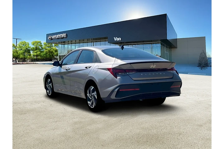 $19999 : Hyundai ELANTRA 2025 SEL Spo image 5