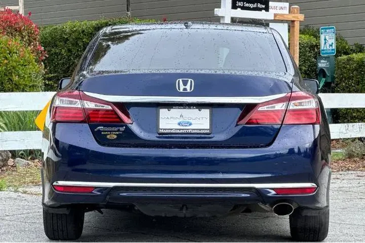 $17787 : Honda Accord 2017 EX-L 4dr S image 5