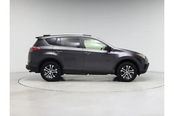 $17998 : Toyota RAV4 2018 LE 4dr SUV image 7