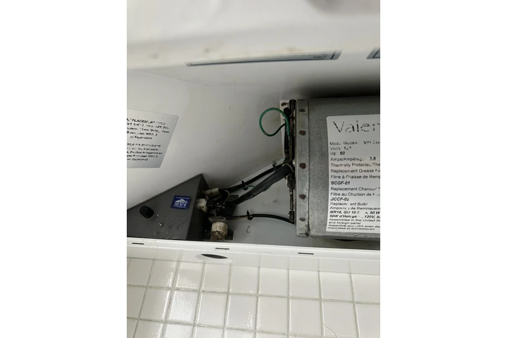 Houses Cleaning services image 6
