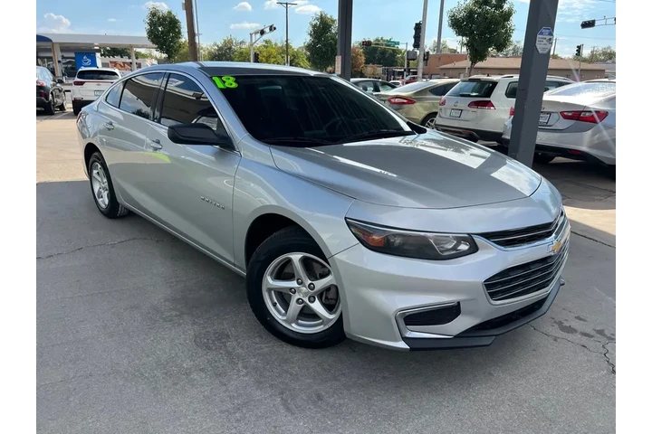 2018 Malibu LS image 3