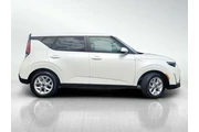 $19568 : Kia Soul 2025 S 4dr Crossove thumbnail