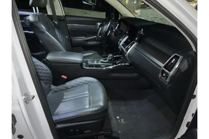 $25700 : Kia Sorento 2022 AWD SX 4dr image 9