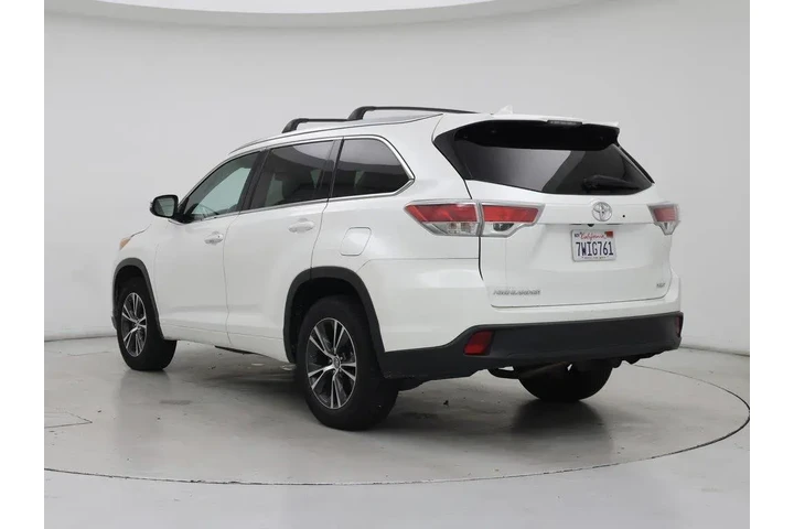 $23998 : Toyota Highlander 2016 XLE 4 image 2