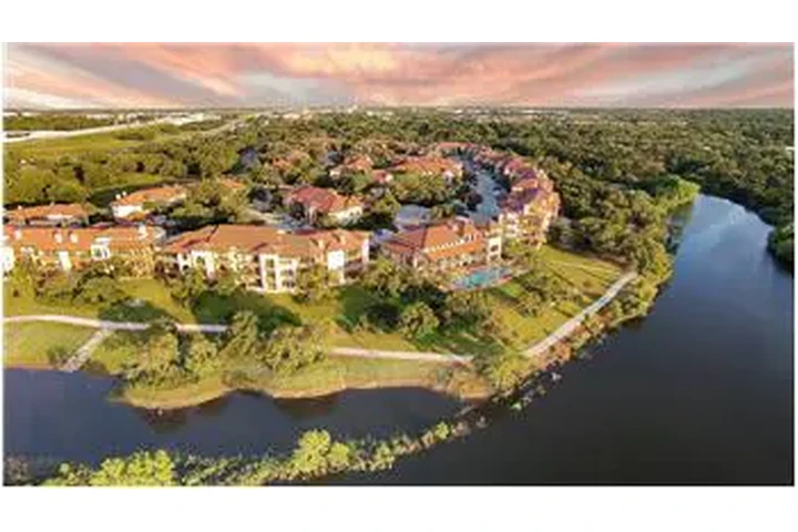 $2812 : Rental property with 2 bedro image 7