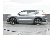$22994 : Mitsubishi Outlander 2023 AW thumbnail