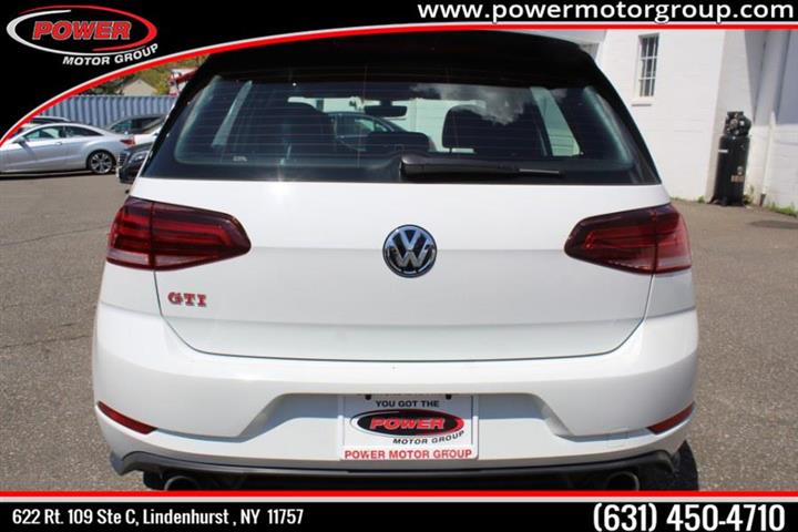 $23995 : Used  Volkswagen Golf GTI 2.0T image 2