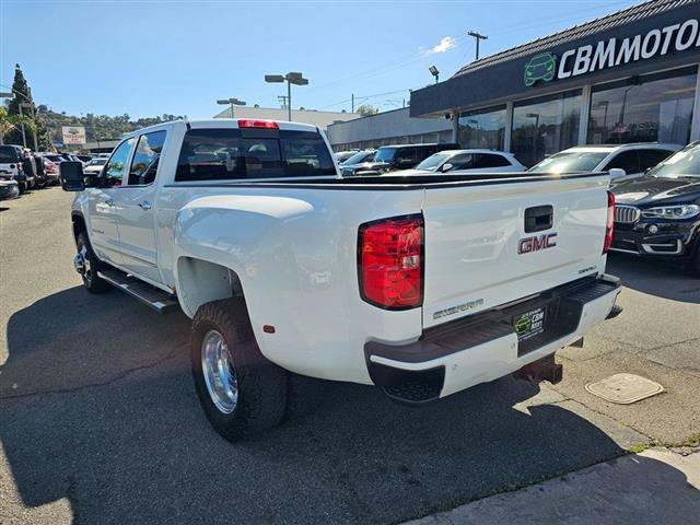 $47995 : 2016 GMC Sierra 3500HD image 8