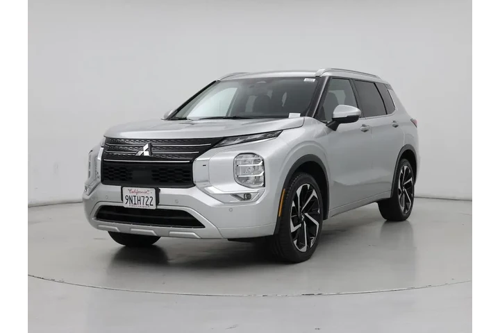 $27998 : Mitsubishi Outlander 2024 SE image 4