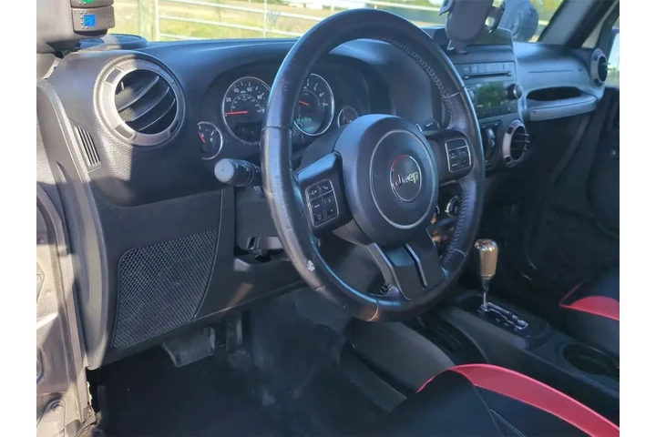 $12949 : Jeep Wrangler Unlimited 2017 image 10