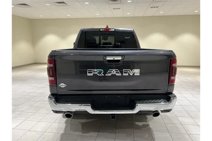 $27990 : Ram 1500 2019 4x4 Laramie 4d image 4