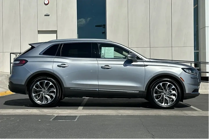 $30900 : Lincoln Nautilus 2021 Reserv image 2