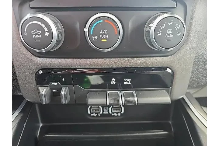 $30521 : Ram 1500 2022 4x4 Big Horn 4 image 9