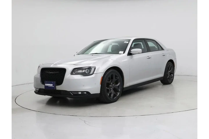 $24998 : Chrysler 300 2021 S V6 4dr S image 4