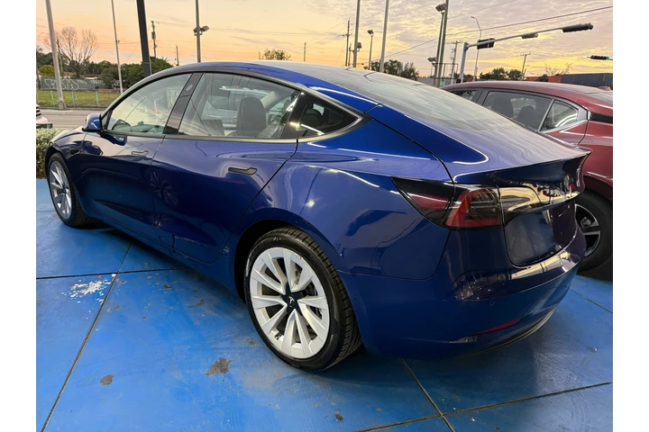 $2000 : Tesla Model 3 Long Range image 4
