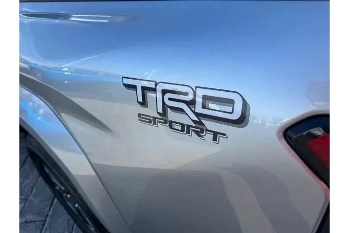 $39990 : Toyota Tacoma 2024 4x4 TRD S image 7