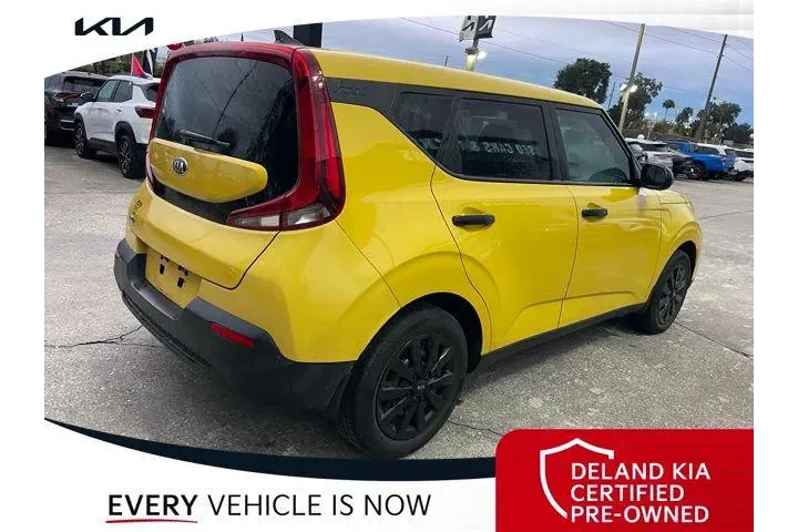 $14747 : Kia Soul 2020 LX 4dr Crossov image 5