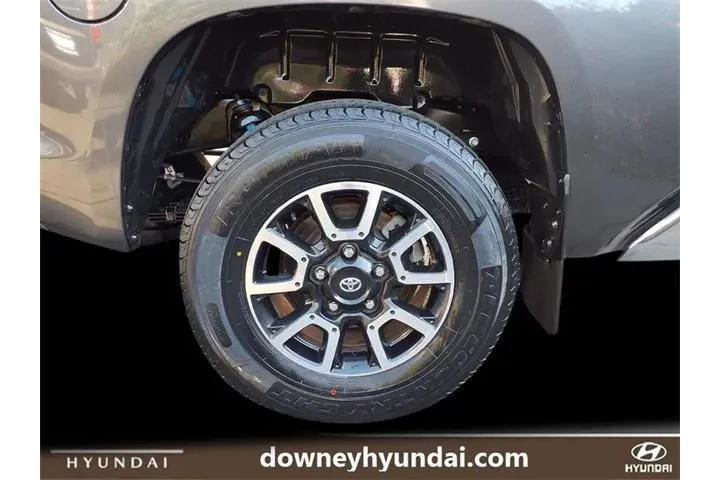 $23742 : Toyota Tundra 2015 4x2 SR5 4 image 6