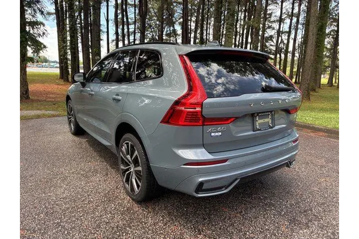 $34171 : Volvo XC60 2023 B5 Plus Dark image 5