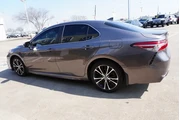 $17888 : Toyota Camry 2019 SE 4dr Sed thumbnail
