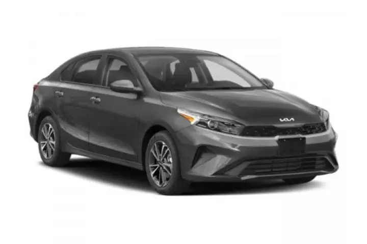 $19900 : Kia Forte 2023 LXS 4dr Sedan image 9
