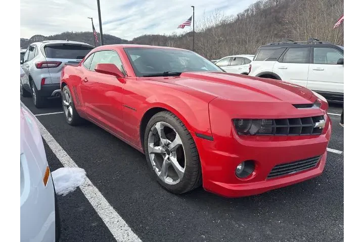 $15987 : Chevrolet Camaro 2013 LT 2dr image 2