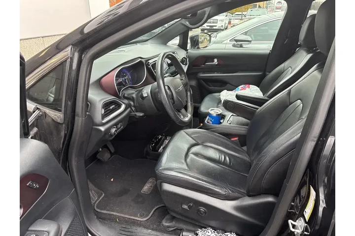 $21875 : Chrysler Pacifica 2020 Touri image 2