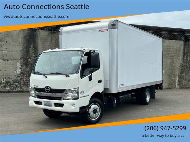 $34988 : 2017 Hino 195 image 2